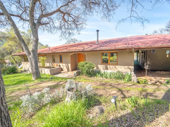 44294 Sequoia Oaks Drive, Three Rivers, CA 93271