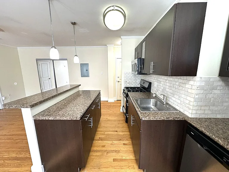 Cloverly Park Apartments - Renovated Apartments in East Falls — Photo 26