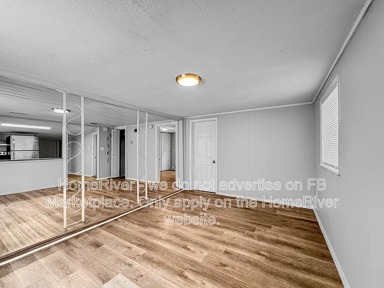 5304 E 14th Ave — Photo 7