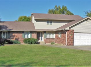 908 Sunnyview Dr, Chillicothe, MO 64601