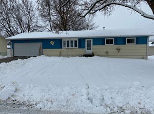309 Salem St, Blue Grass, IA 52726