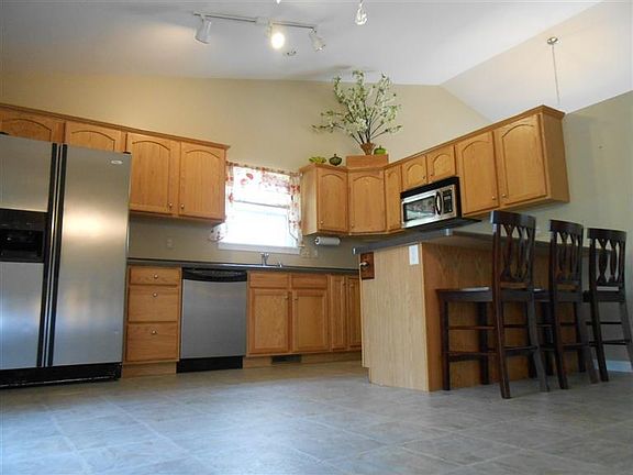 5th image of 9 Browning Ln