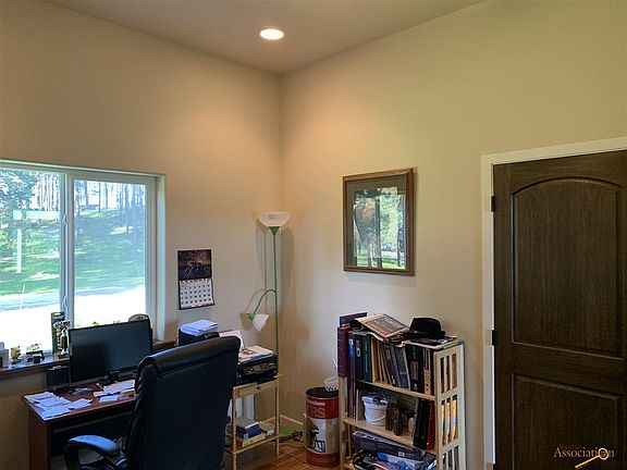 3rd image of 6605 Eastridge Rd