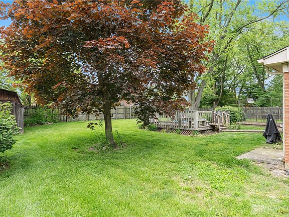 3rd image of 1195 Heathshire Dr