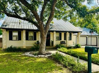 408 Madrid St, Castroville, TX 78009