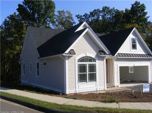 19 Riverwalk, Branford, CT 06405