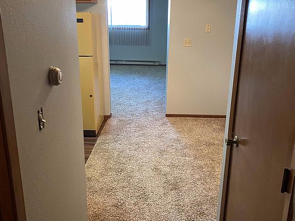 5th image of 243 N 1st St APT 6