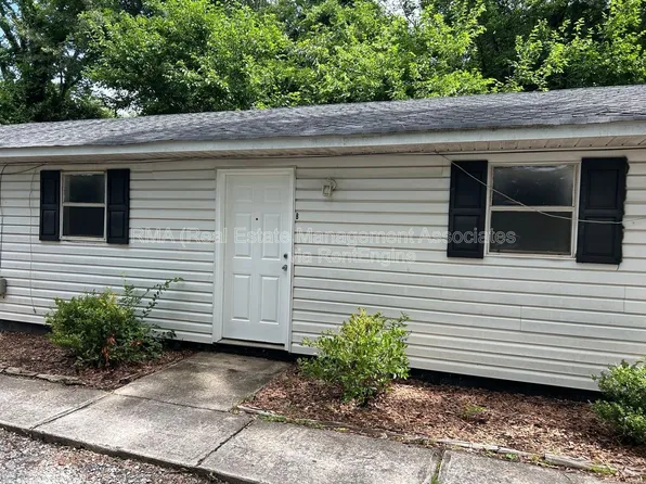 413 N Hill St #B, Griffin, GA 30223
