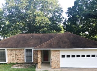 10601 Kiamichi Dr, Tyler, TX 75703