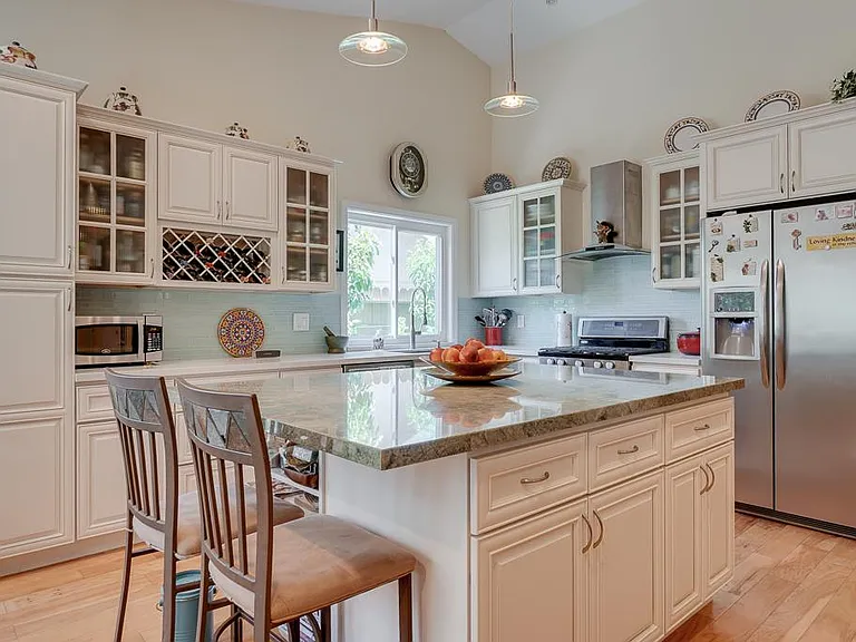 Kitchen island