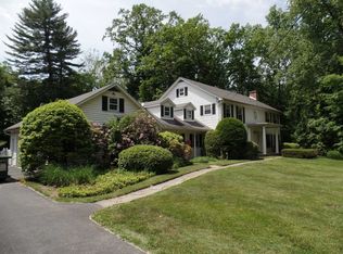 42 Beadart Pl, Hyde Park, NY 12538