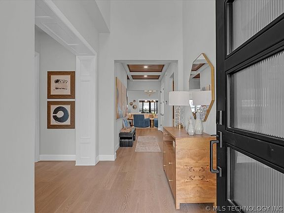 5th image of 1224 N 72nd St