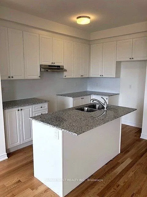 3 bed, $2,950 — Photo 3