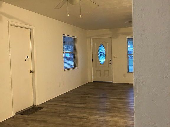 5th image of 8468 Iris Ave