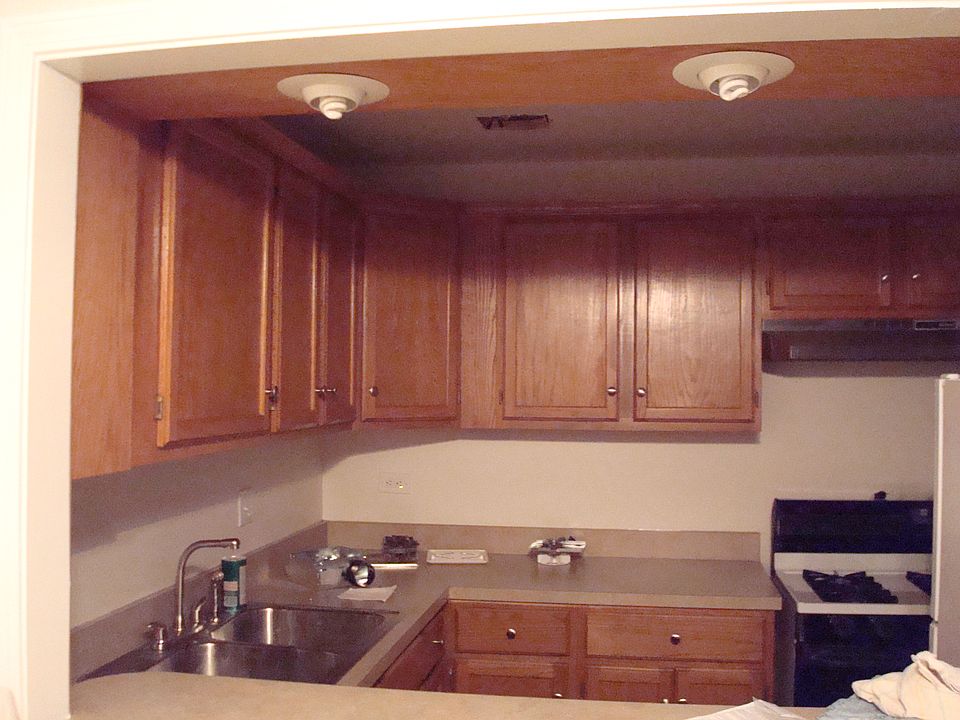 2nd image of 9S070 S Frontage Rd APT 25-205