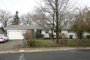 4th image of 3634 Park Dr