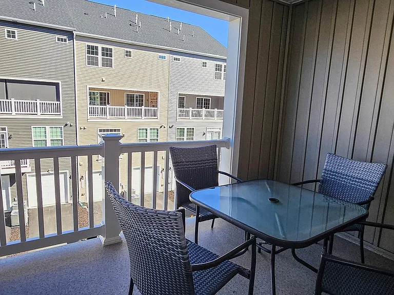 5426 Greenpoint Ln — Photo 28