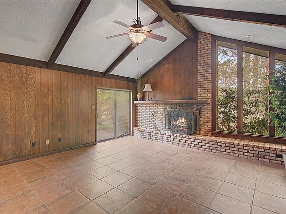 4th image of 2700 Rhoda Rd