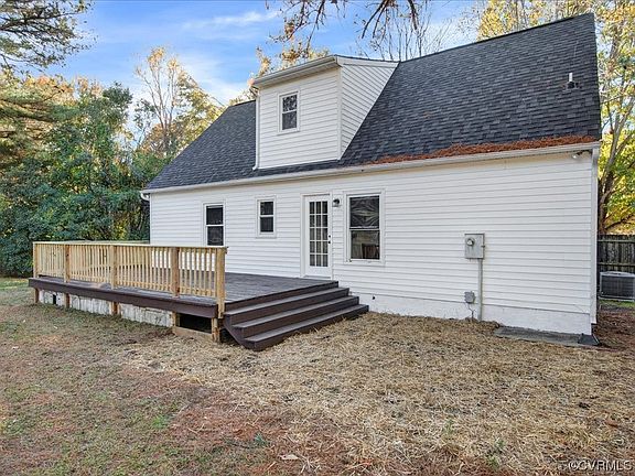 4th image of 1811 Meadow Farm Dr