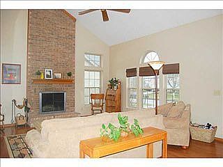 2nd image of 6145 Silverglade Dr