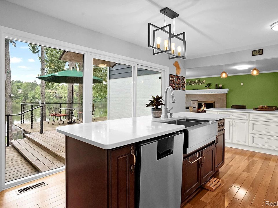 5076 Watergate Rd, photo 22