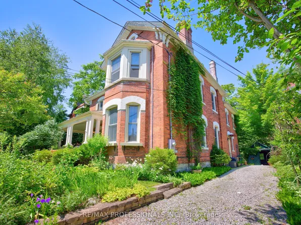 26 Bedford St, Pt Hope, ON L1A 1W3