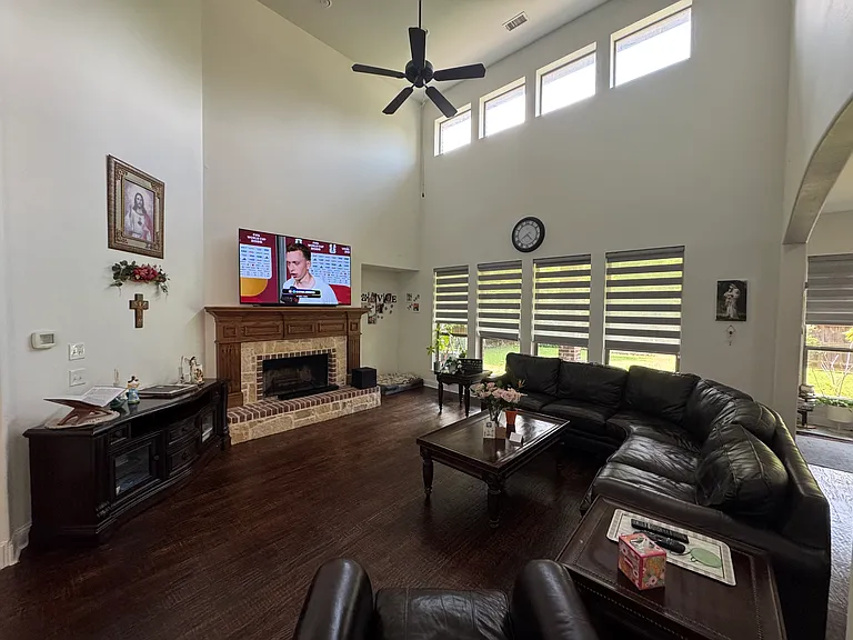 5216 Dunster Dr — Photo 11