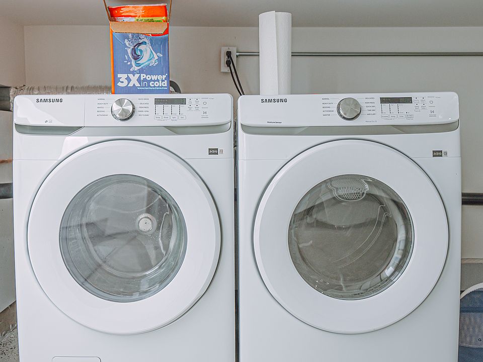 21915 1/4 Dolores St Carson CA Zillow