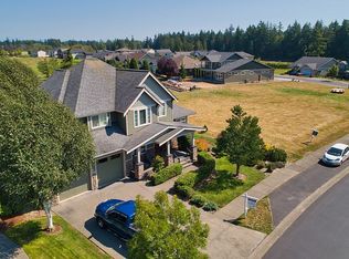 8628 Ashbury Ct, Blaine, WA 98230