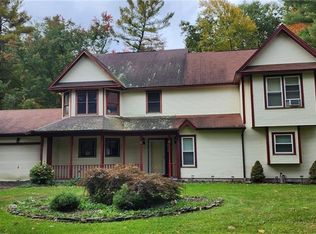 12 Shadbush Ln #12, South Windsor, CT 06074