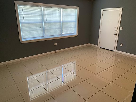 3rd image of 1268 Marseille Dr #1