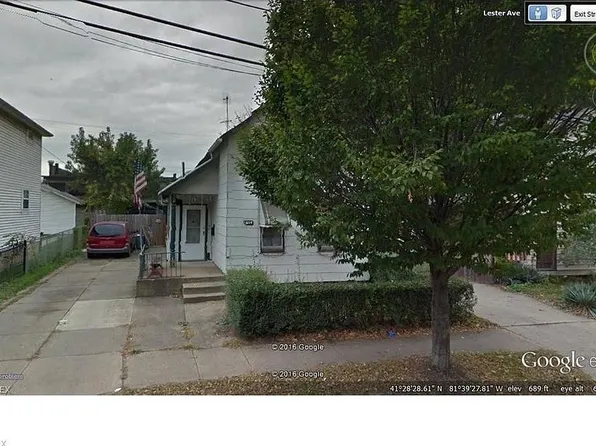 4614 Lester St, Cleveland, OH 44127