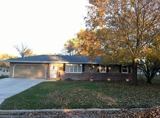 320 S Park Ln, Seymour, WI 54165