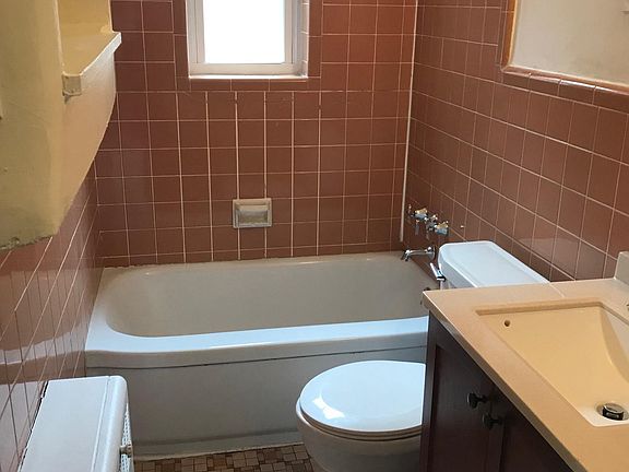 5th image of 4176 Paxton Woods Ln APT 7