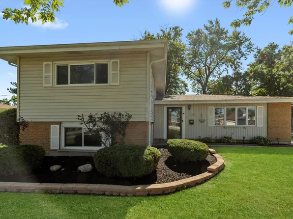 325 Indiana St, Park Forest, IL 60466