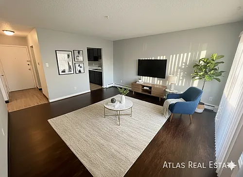 312 W Alabama Ave Photo 1