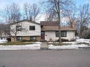 506 4th St S, Princeton, MN 55371