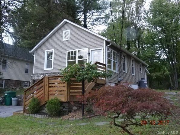 12 Lake Region Boulevard, Monroe, NY 10950