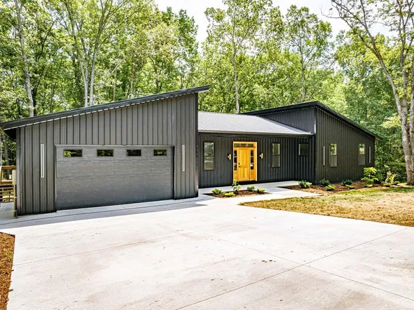 86 Red Oak Cir, Big Sandy, TN 38221