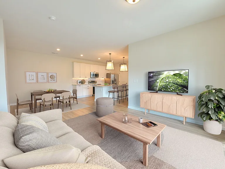 Kempton Apartments — Photo 12