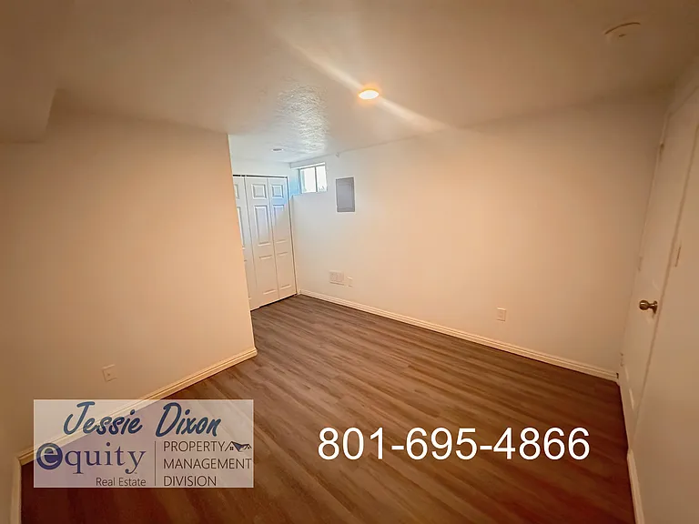 245 Briarwood Dr — Photo 17