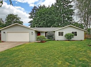 1102 NE Kathryn St, Hillsboro, OR