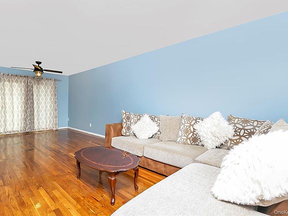 5th image of 584 Yale Street