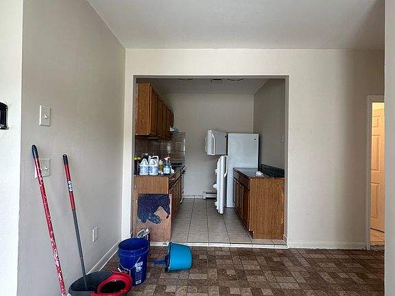 2nd image of 455 Jersey St #A