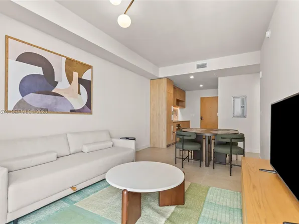 11 NE 6th St #3213, Miami, FL 33132