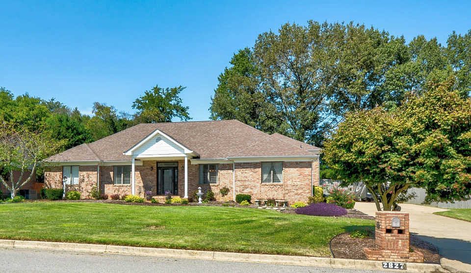 1st image of 2827 Trelawny Dr