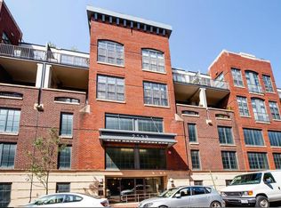 2328 Champlain St NW APT 204, Washington, DC 20009