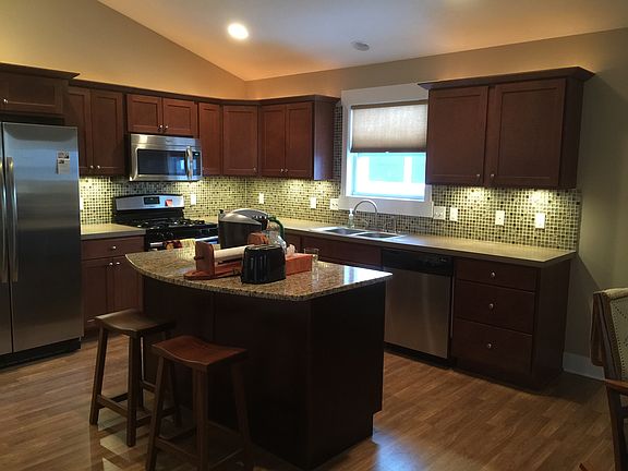 3rd image of 114 Lilybells Ct