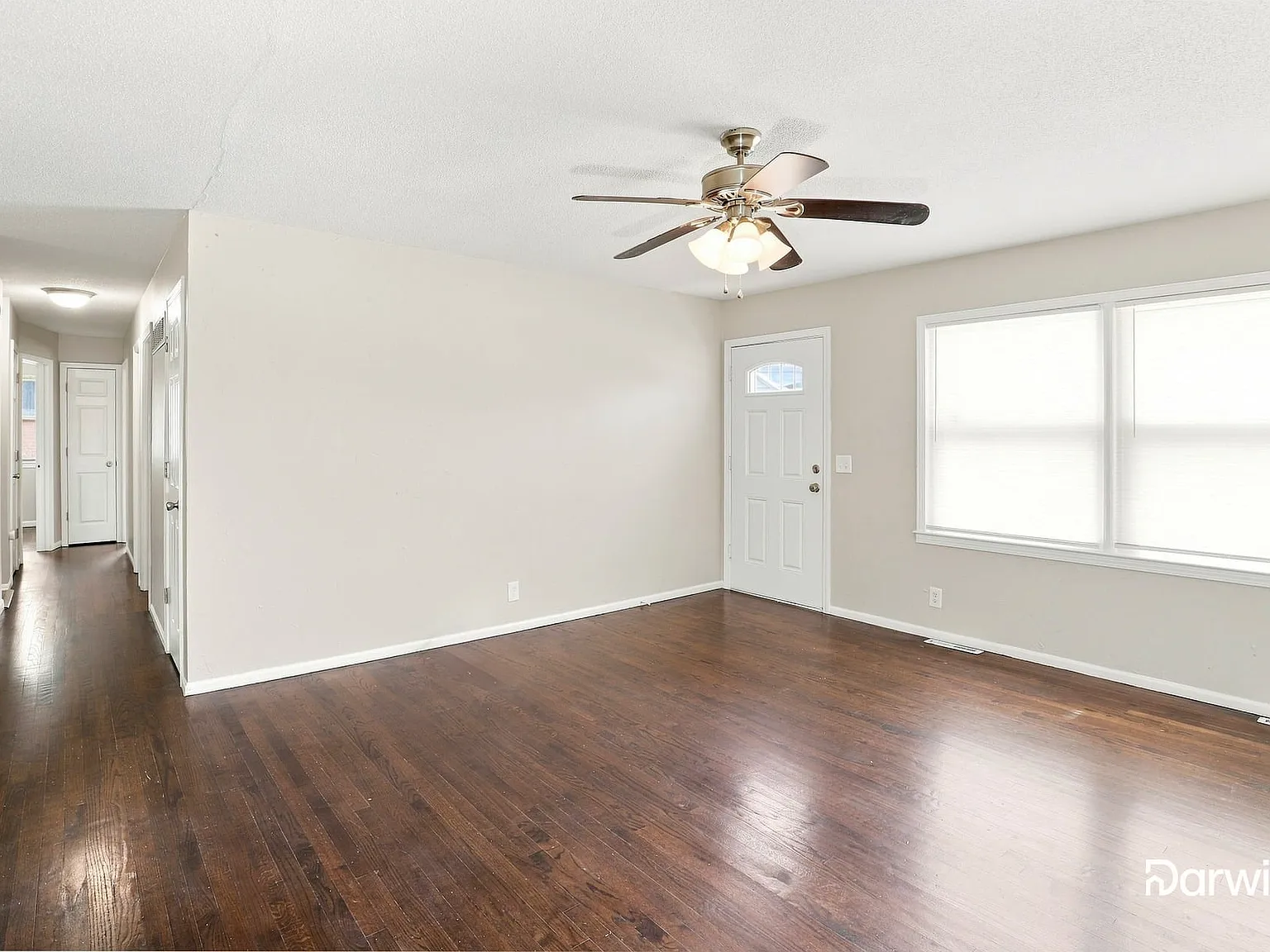 3 bed, 2.0 bath, 1867 sqft, $1,725 — Photo 3
