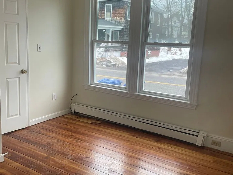 178 Brown St — Photo 6